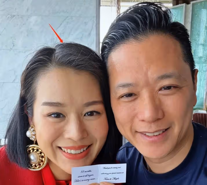 胡杏兒攜三胎兒子拍大片!奕宏長得胖嘟嘟,媽媽卻暴瘦變排骨胸