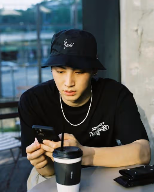 韓媒曝GOT7成員與美女特效化妝師交往九個月?雙方承認?