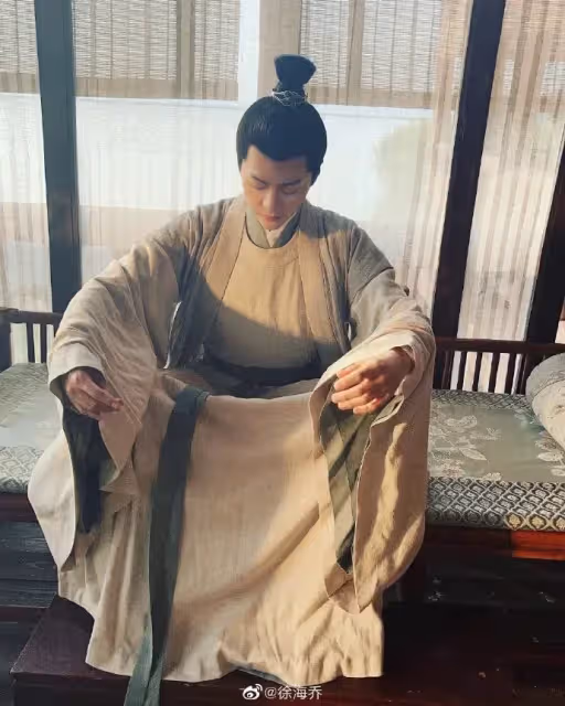 劉亦菲片場花絮曝光!張手亂揮,嬌嗔撒嬌真的好可愛