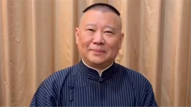 「同年不同臉」的9位明星,有人鮮嫩似少年,有人蒼老如大爺