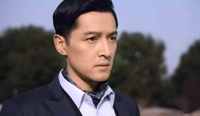 「同年不同臉」的9位明星,有人鮮嫩似少年,有人蒼老如大爺