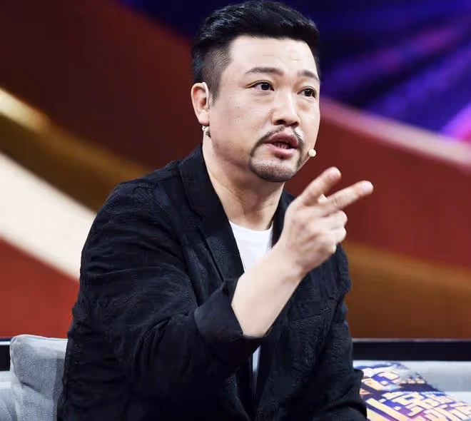 「同年不同臉」的9位明星，有人鮮嫩似少年，有人蒼老如大爺