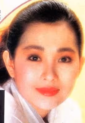 64歲邱于庭近照曝光,風采不減當年,為陪伴母親回台定居,獨自養兒長大,對感情不再有期待:後半生都用來盡孝!