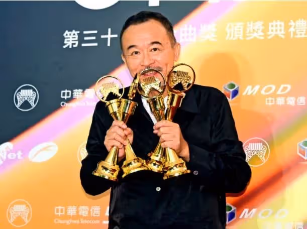 「切30公分大腸」才保命!金曲歌王「黃連煜」曾患病暴瘦8公斤,走過鬼門關,豁達坦言「從不做健檢」:該來的總會來!