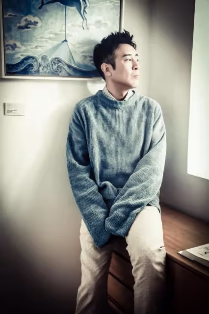 相守30年!窮小子18歲愛上了鄰家女「從零拚到有」不離棄 成名後鬧緋聞「不負糟糠妻恩」讓太太很放心