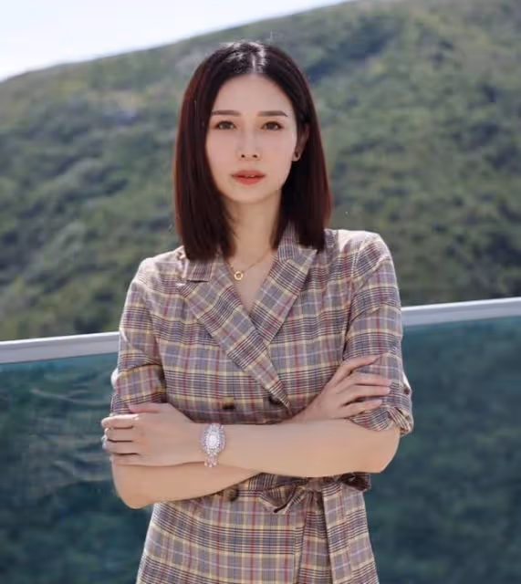 拍片教做生意!TVB前花旦靠美容業身家過億,嫁富商生活越發富貴