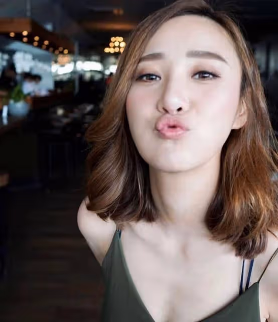 拍戲熱到瘦5磅！TVB小花慶幸豐滿上圍沒縮水，曾因偷食人夫引熱議