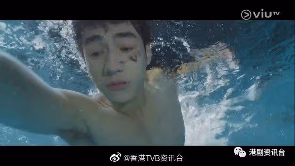 被贊是港圈現役最帥鮮肉!Jeffrey新劇池中甩褲爆笑登場