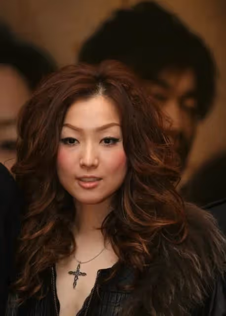 瘦成皮包骨、青筋凸出,8位脫相式衰老的女星,今昔對比差距大