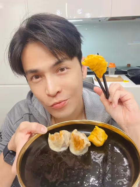 43歲不婚不生,八點檔男星淚揭走不出20年前情傷,深夜崩潰驚醒家人:從此不敢愛太深