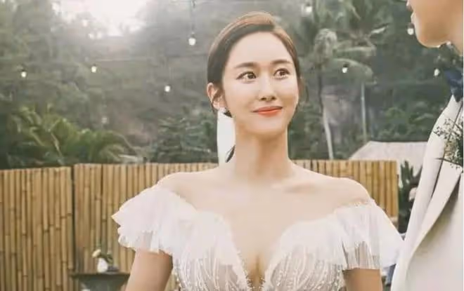 豪門千金全慧彬:貴氣千金坐擁豪宅別墅,和李准基分手重度抑鬱
