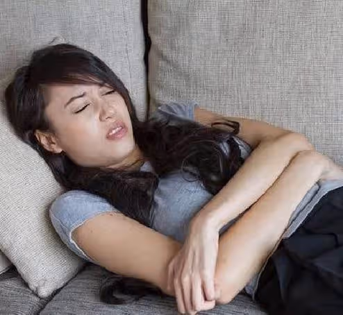 岳父岳母在我家，老婆讓我洗碗，我說晚一會，她把碗全部摔了