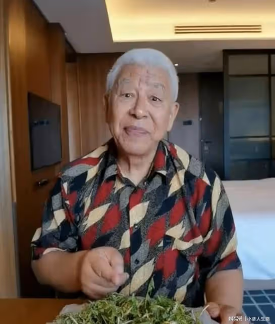 張洪傑:照顧癱瘓妻子,被兒女當做「提款機」,如今77歲只想休息
