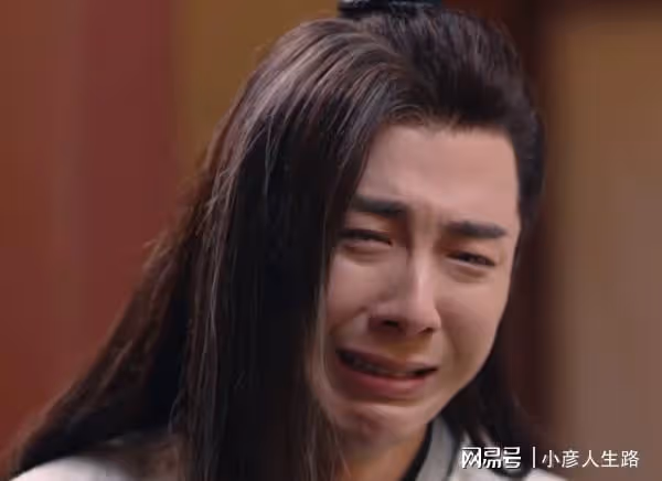 剛演完《恰似故人歸》，如今又演了《說英雄》，范楨真的是太美了