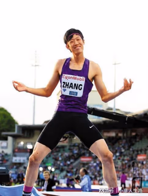 你羨慕哥的身高,哥羨慕你泯然眾人,7位身高超185男明星的困擾