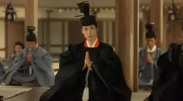 「一生沉浮不定」的豪門夫人