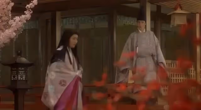 「一生沉浮不定」的豪門夫人