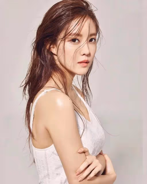 韓國女神朴孝敏性感無雙,不僅表演很精彩撩人也很有一套