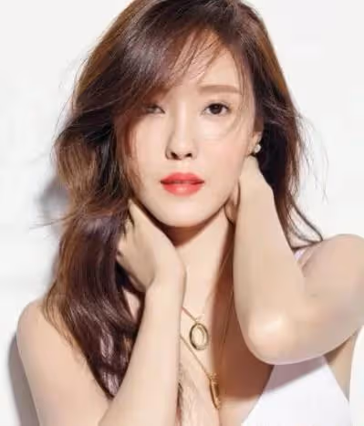韓國女神朴孝敏性感無雙,不僅表演很精彩撩人也很有一套