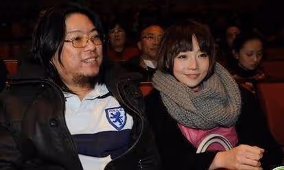 長得丑卻娶了「白天鵝」的男星 第5位才辣眼睛