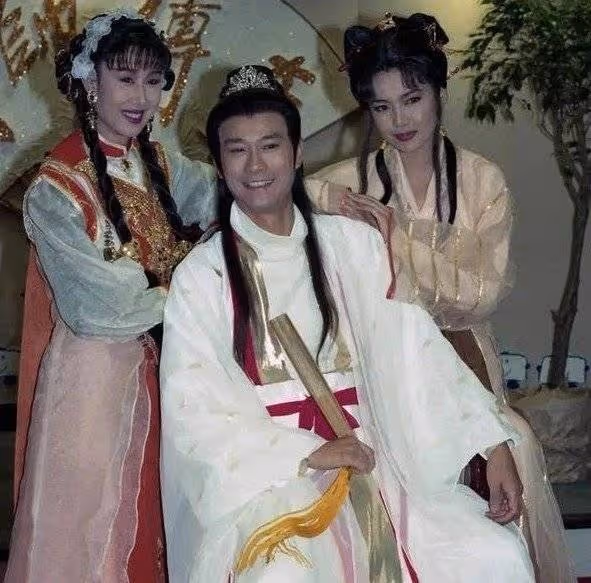 《包青天》男星騙妻千萬 出軌證據塞滿三部手機