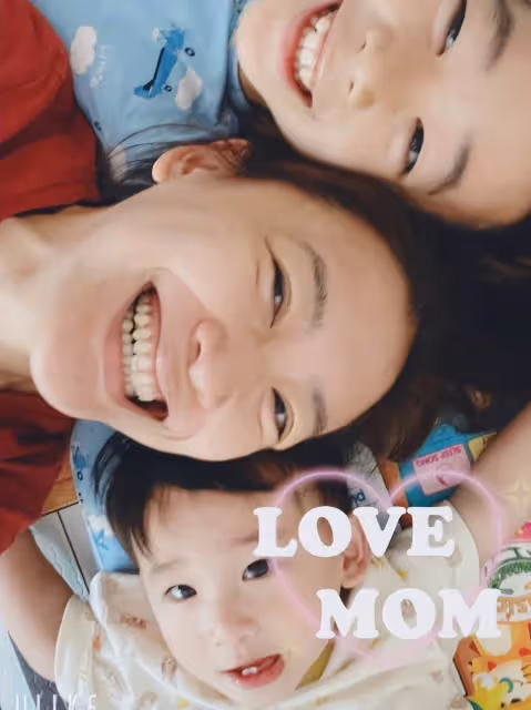 應采兒帶娃出遊,單手抱娃擠出小肚腩,hoho與哥哥爭寵表情萌翻