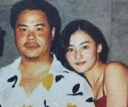 美貌基因來自爺爺! 「張柏芝爺爺照片爆光」鼻子和臉型比她更優越:帶上假髮就是柏芝本人了~