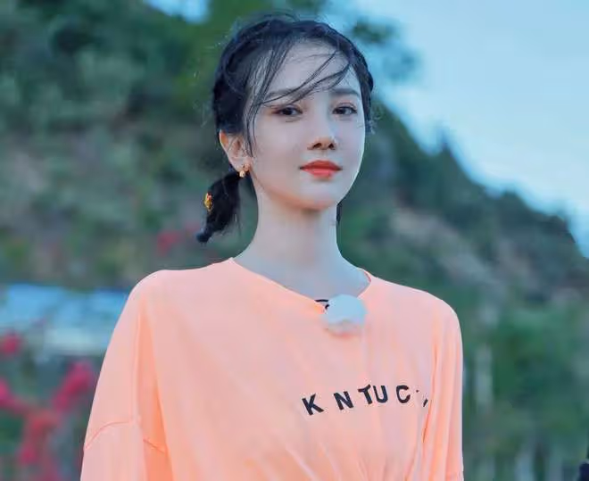 曾經土到掉渣，現今光彩照人的7位女星，個個是「逆天改命」