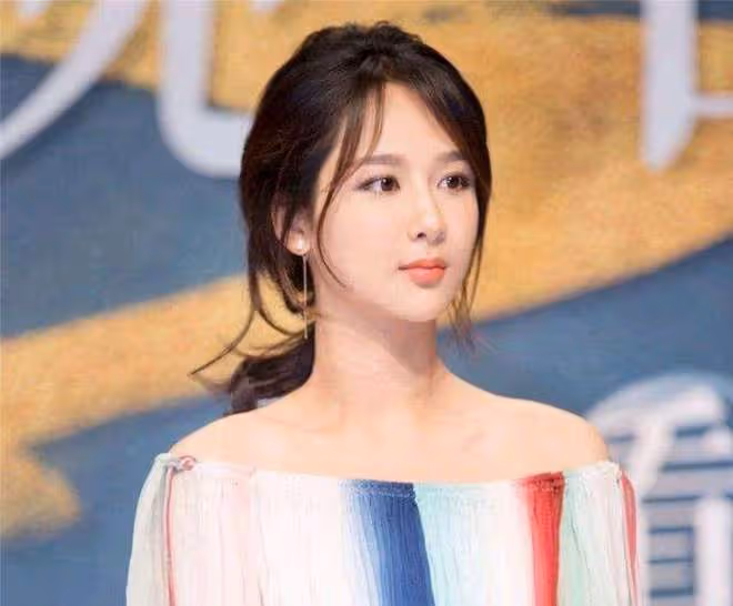 曾經土到掉渣,現今光彩照人的7位女星,個個是「逆天改命」