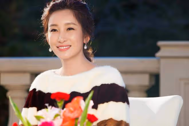 曾經土到掉渣,現今光彩照人的7位女星,個個是「逆天改命」