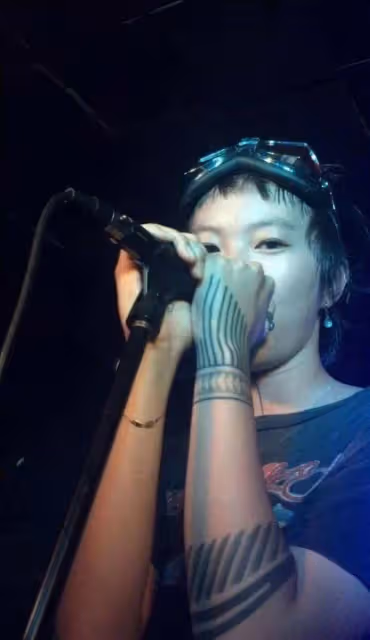 竇靖童同父異母的妹妹罕見曬親密合照,網友:這天配毛線帽子?