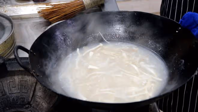 「入伏一碗湯,何需開藥方」,三伏天,建議多喝這6道爽口解膩湯