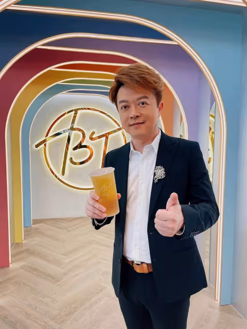 謝謝爸媽擺攤養大，47歲歌王砸千萬買孝親房堅持買在1樓，30年老屋翻新裝潢全以父母為主