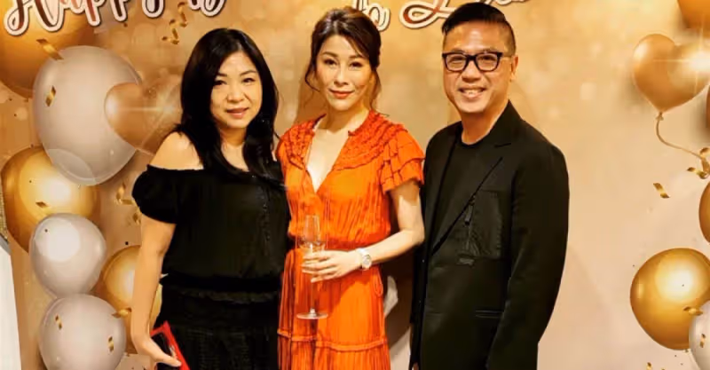 「長孫皇后」童愛玲罕露面，49歲皮膚緊致似少女，戴金表盡顯闊氣