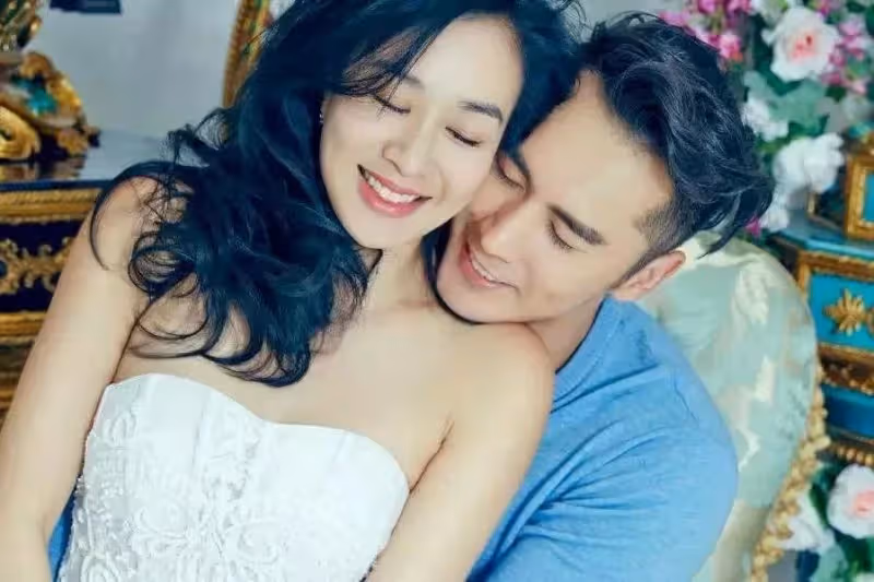 3婚2離!3婚帶3女兒「嫁小12歲型男」 50歲遭婆家逼生四胎「她不惜試盡各種偏方」身材發福