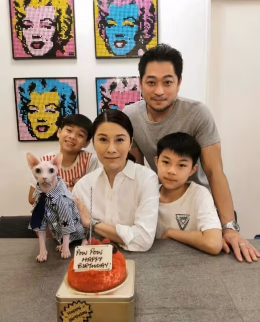 開心!前知名亞姐獲4個兒子共慶生,曾因半裸上陣拍戲而略有名氣