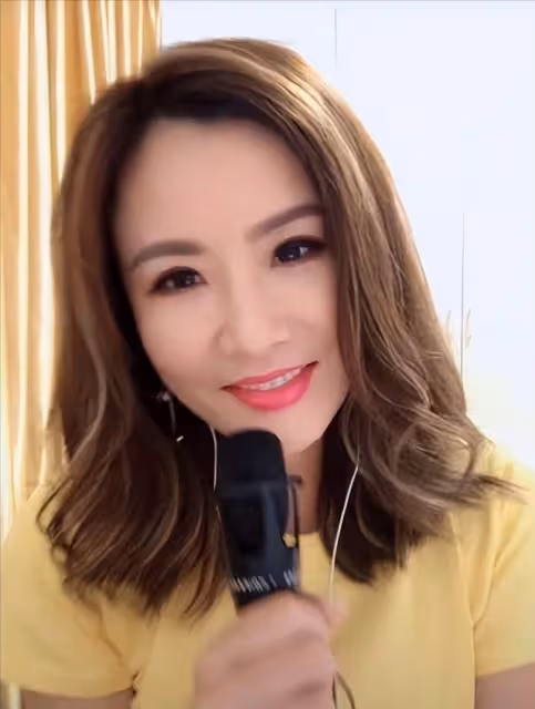 北上發展順利!香港知名女星成功吸粉近90萬,當帶貨主播人氣急升