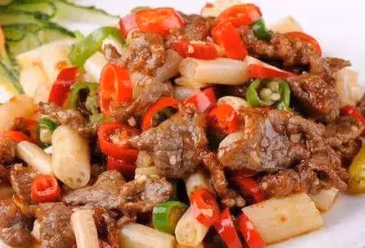 沒胃口？試試酸辣爽口的幾道家常菜，簡單實惠，營養又開胃！