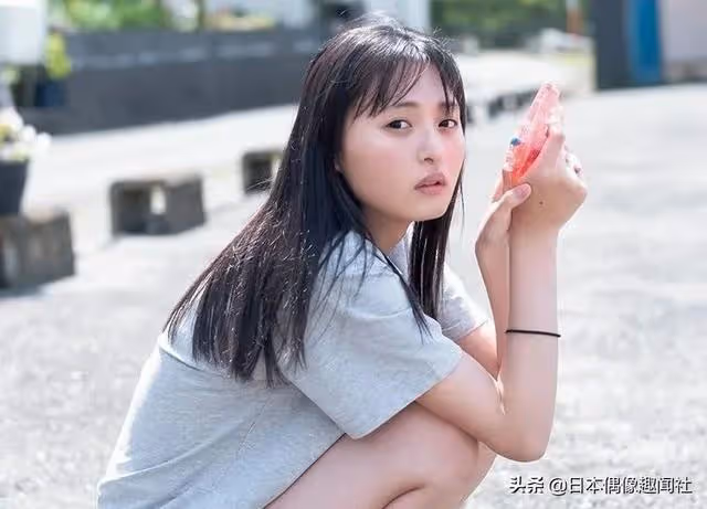 深夜了，是時候討論可愛和性感哪個更重要