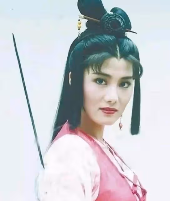 一代「打女」楊麗菁的傳奇生涯，53歲的她，身材火辣不減當年