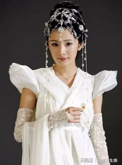 盤點5位85花，趙麗穎，楊冪，劉亦菲，誰是你心中的NO1？