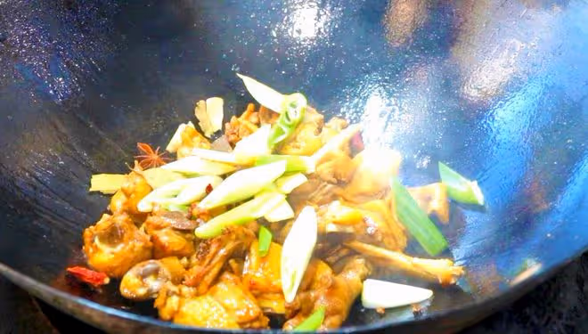 明日頭伏,飲食要「忌苦」!建議:多吃「2肉2豆」,順利入伏