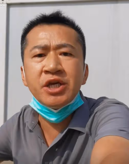 戲骨李嘉明做核酸遭拒!醫護人員拒絕採樣,與對方對吼遭保安驅趕