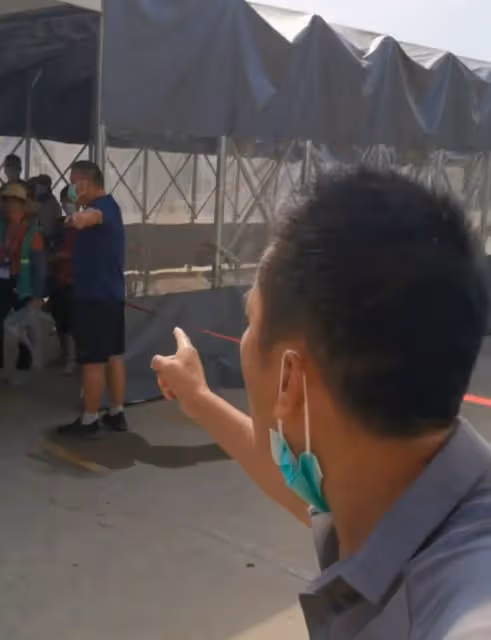 戲骨李嘉明做核酸遭拒!醫護人員拒絕採樣,與對方對吼遭保安驅趕