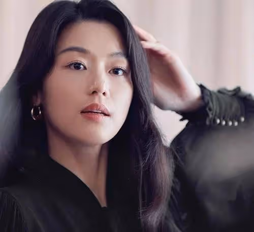 南韓五大美人,宋慧喬成名最早,20年風水輪流轉,成了最慘的?