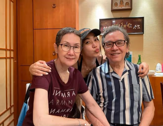 姜大衛夫婦為兒子慶生!27歲愛子像老爸,簽李澤楷公司做直播帶貨
