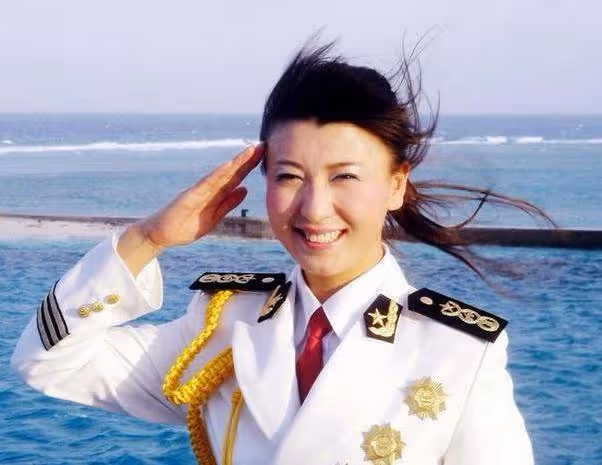 「二人轉女王」閆學晶 為富商丈夫高齡生子 ...