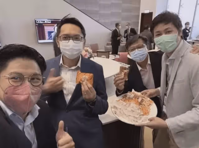 郭晶晶素顏製作雪花酥 霍啟剛大方分享給同事