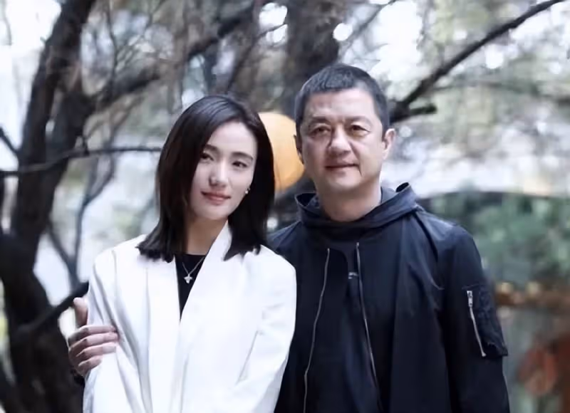 李亞鵬公開「二胎」性別!低調為其擺滿月酒,曬「正臉照」大眼雙眼皮超像爸爸
