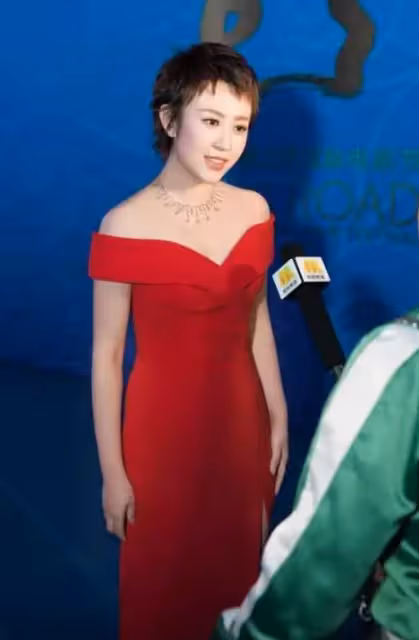 懷孕後「胖出一個自己」的女星，有人胖到190斤，有人成中年大媽